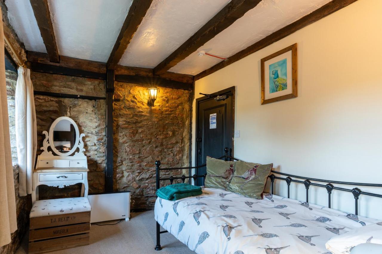 Finest Retreats - The Old Church House Inn Broadhempston 外观 照片