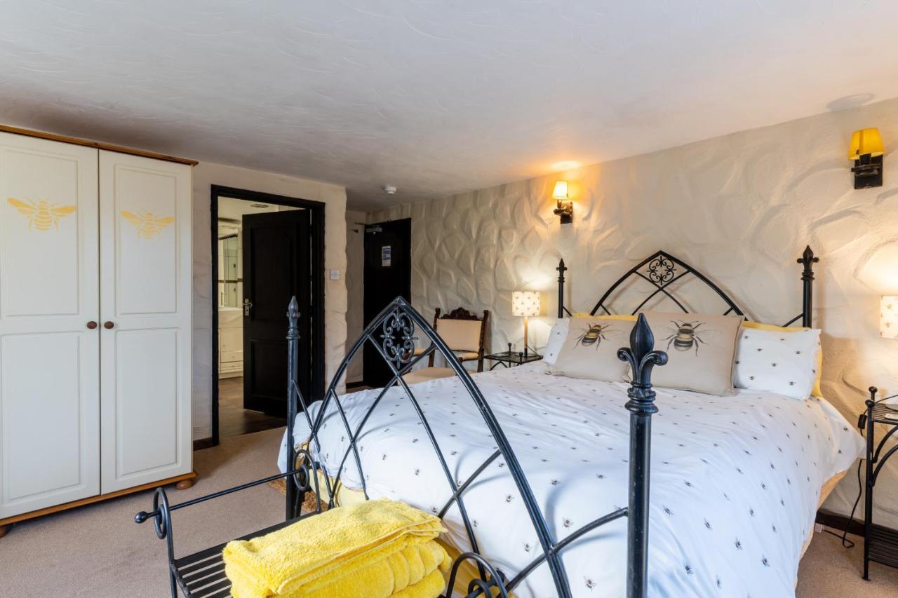 Finest Retreats - The Old Church House Inn Broadhempston 外观 照片