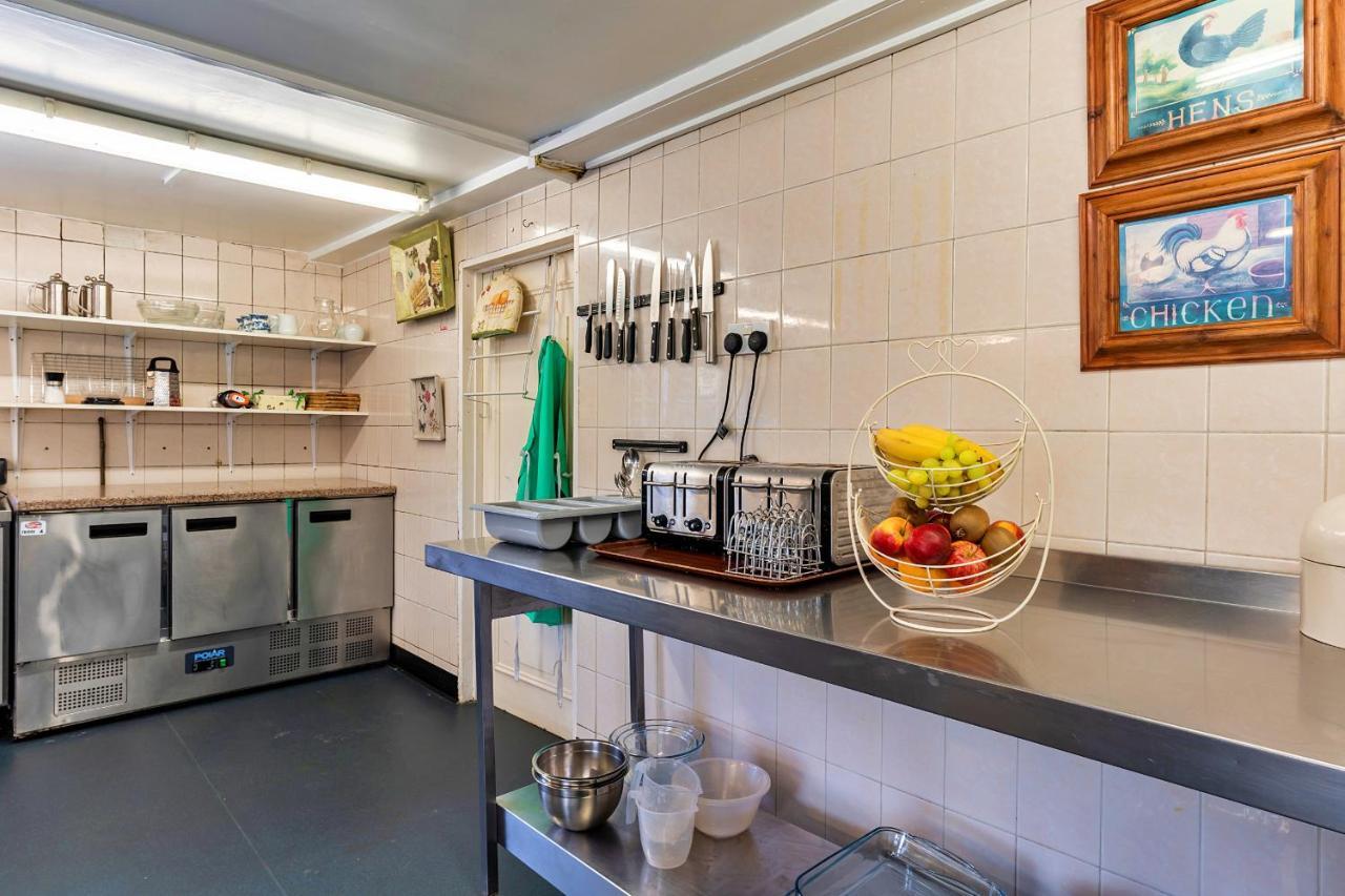Finest Retreats - The Old Church House Inn Broadhempston 外观 照片